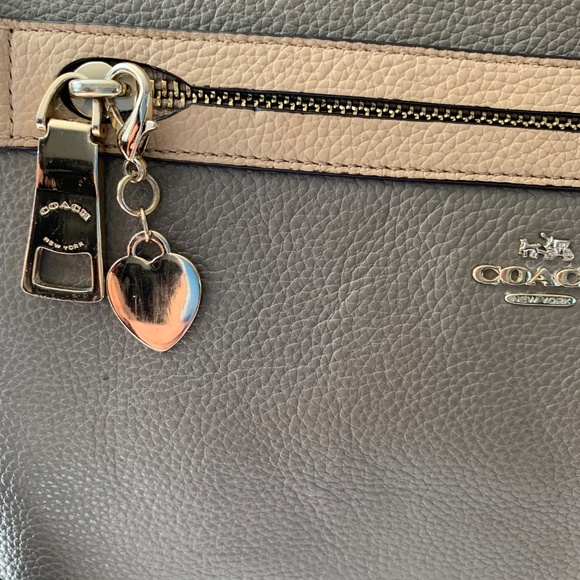 Coach premium leather - Picture 13 of 15